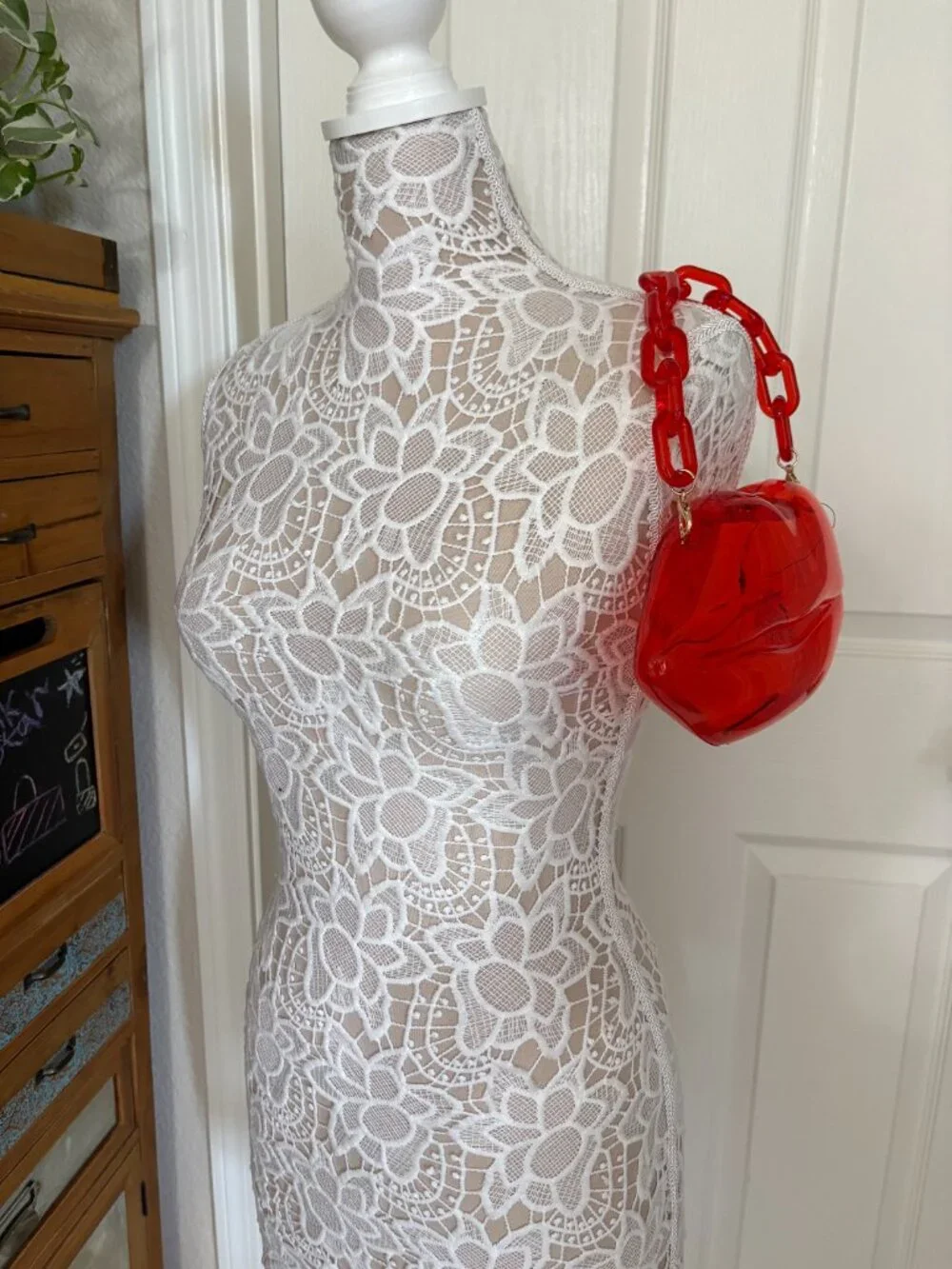 Lips Shaped Bag - Kisses - Lipstick Purse- Hardshell Crossbody / Clear Red - NWT